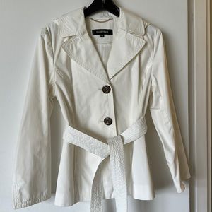 Ellen Tracy White Hooded, Belted Rain Jacket